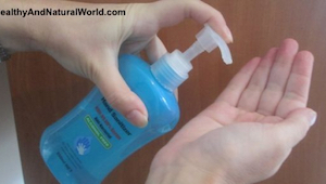 Toto po mytí rukou nikdy nedělejte, může být příčina vzniku rakoviny, cukrovky n