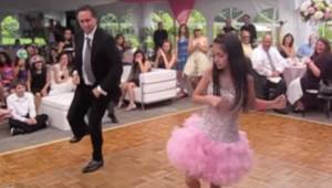 Otec a dcera se před tancem převléknou, o 2 minuty později překvapí každého!